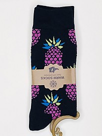 WS-026 Ананасы на чёрном