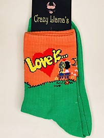 CL-395 Love is на оранжево-зеленом CL-395 Love is на оранжево-зеленом